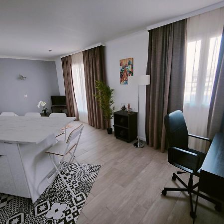 Incroyable T2 La Defense - Parking Gratuit Apartman Courbevoie Kültér fotó